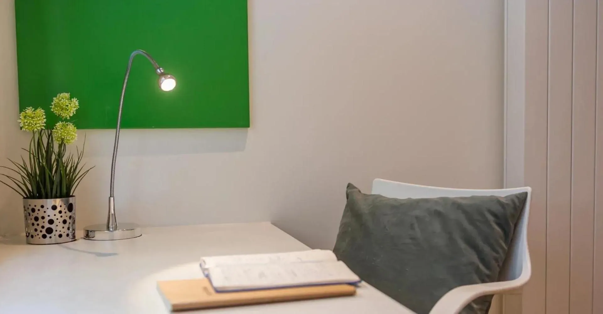 Chapter Aldgate London Apartment